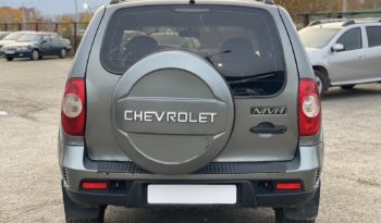 Chevrolet Niva 2011 full
